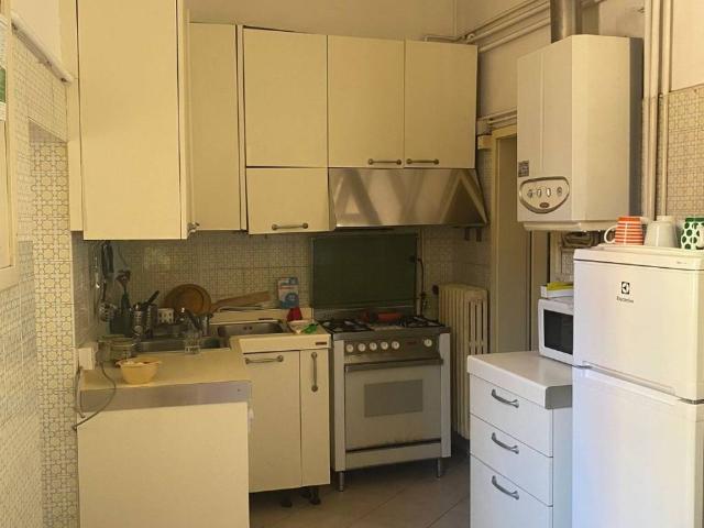 Appartamento in affitto a Centro storico, Bologna