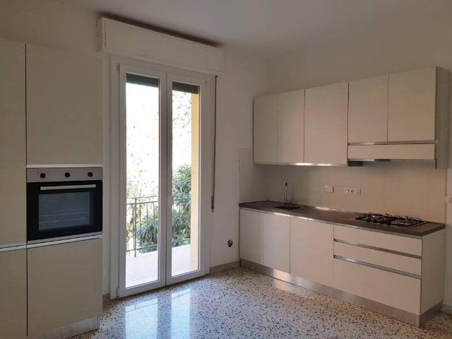 Appartamento in affitto a Bologna, Reggio Emilia