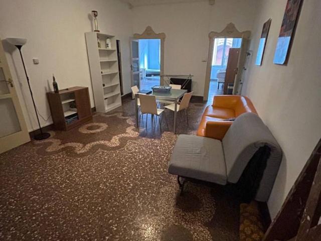 Appartamento in affitto a Santo Stefano, Bologna