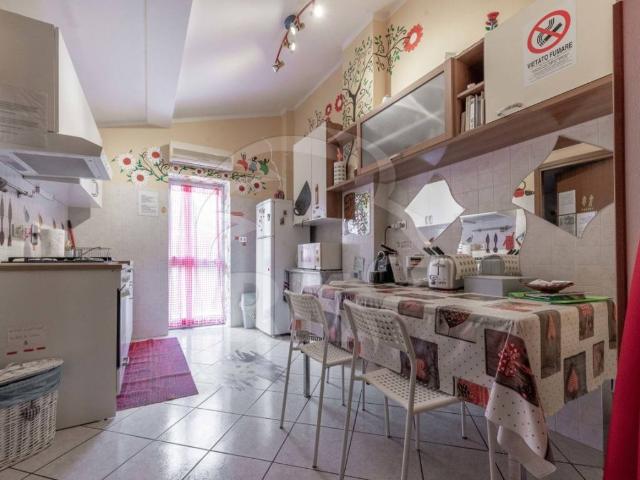 Appartamento in affitto a Bologna, Reggio Emilia