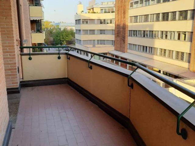 Appartamento in affitto a Bologna, Reggio Emilia