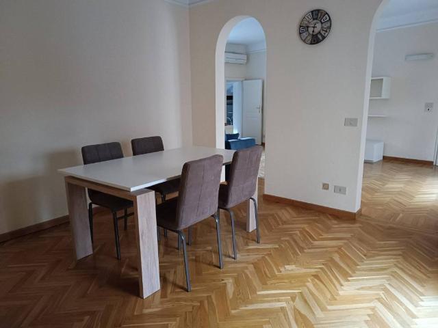 Appartamento in affitto a Centro storico, Bologna