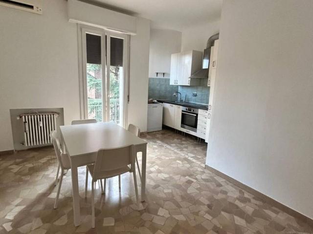 Appartamento in affitto a Bologna, Reggio Emilia