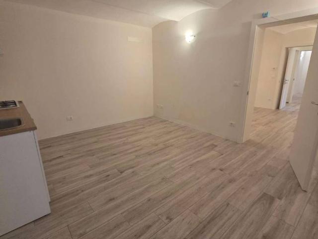 Appartamento in affitto a Santo Stefano, Bologna