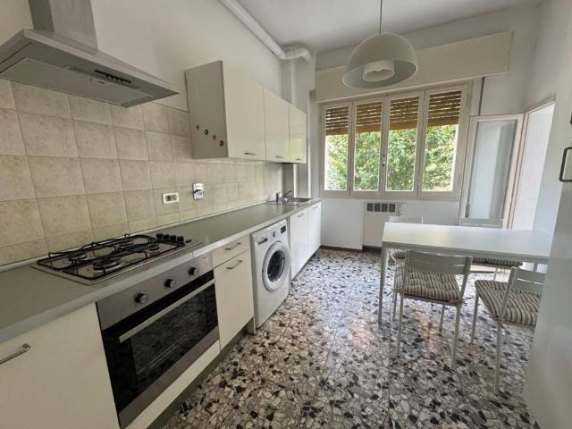 Appartamento in affitto a Bologna, Reggio Emilia