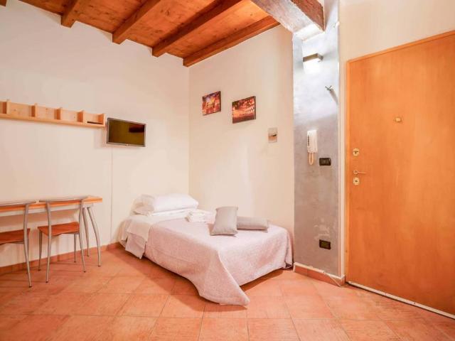 Appartamento in affitto a Santo Stefano, Bologna