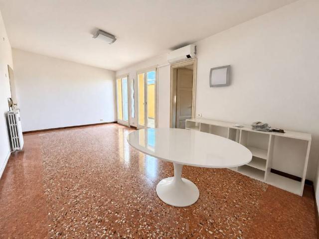 Appartamento in affitto a Porto-Saragozza, Bologna