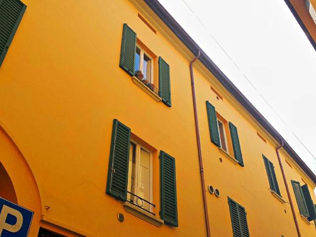 Appartamento in affitto a Santo Stefano, Bologna