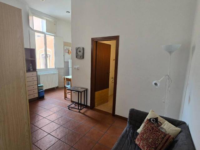 Appartamento in affitto a Centro storico, Bologna