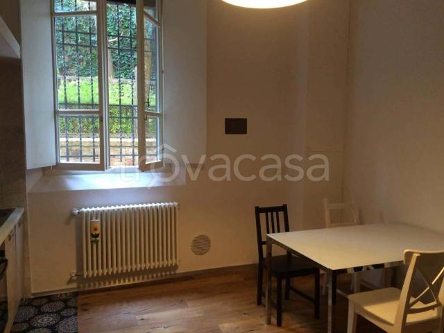 Appartamento in affitto a Santo Stefano, Bologna