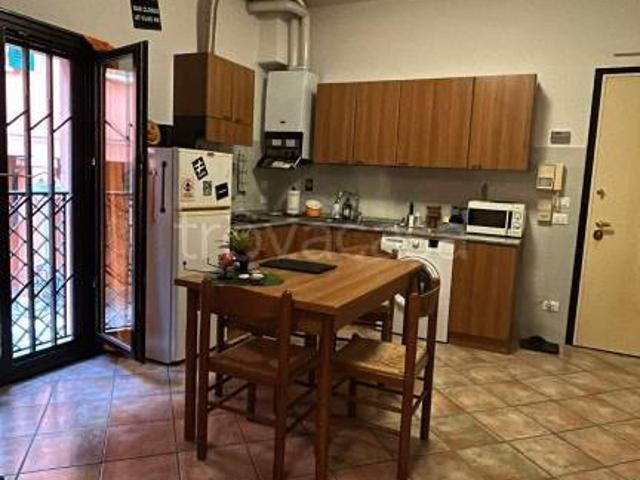 Monolocale in affitto a Bologna, Reggio Emilia
