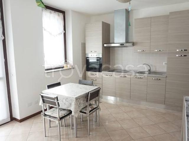 Appartamento in affitto a Bonate Sopra, Lombardia