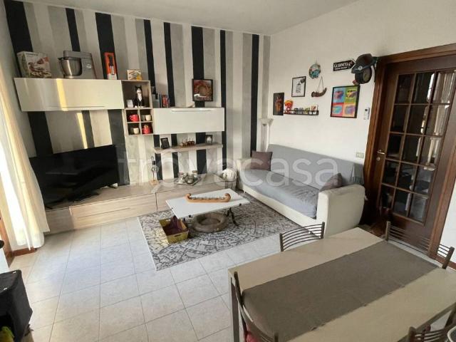 Appartamento in affitto a Bonate Sopra, Lombardia