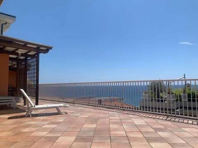 Appartamento in affitto a Arziglia, Bordighera