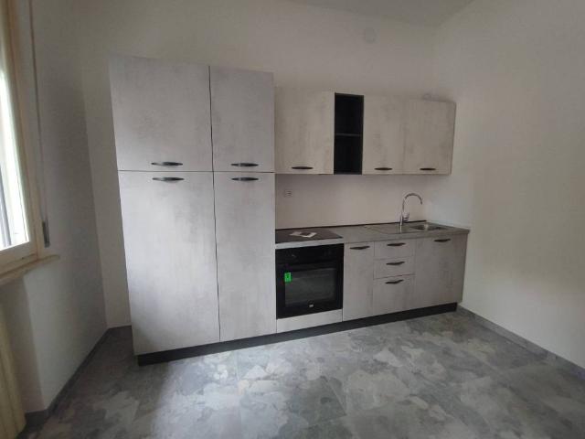 Appartamento in affitto a Bassa Reggiana, Re