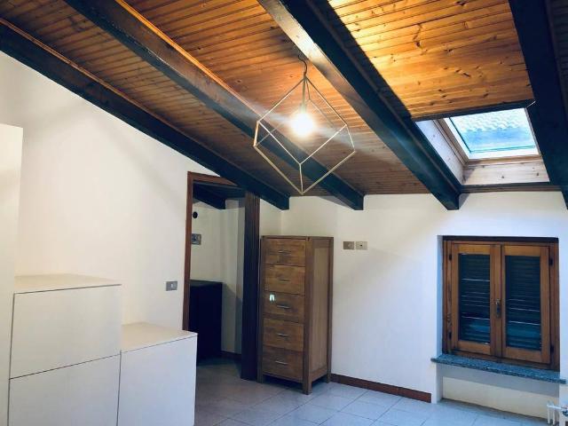 Appartamento in affitto a Borgofranco d'Ivrea, Torino