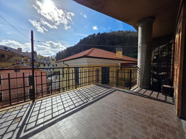 Appartamento in affitto a Pianazzo, Borzonasca