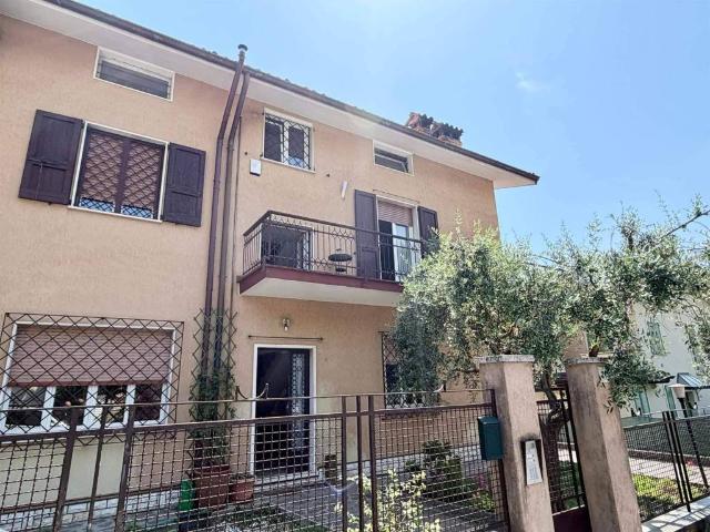 Appartamento in affitto a Villaggio Marcolini, Botticino