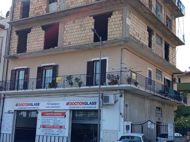 Appartamento in vendita a Calabria, Reggio Calabria