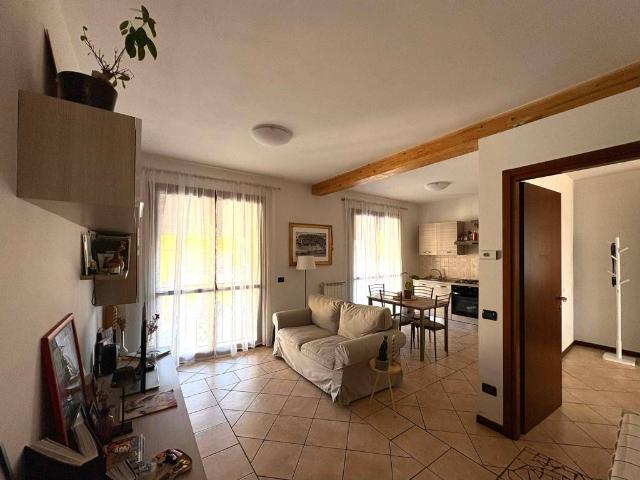 Appartamento in affitto a Bregnano, San Giorgio