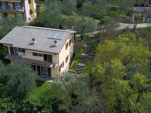 Appartamento in affitto a Brenzone sul Garda, Veneto