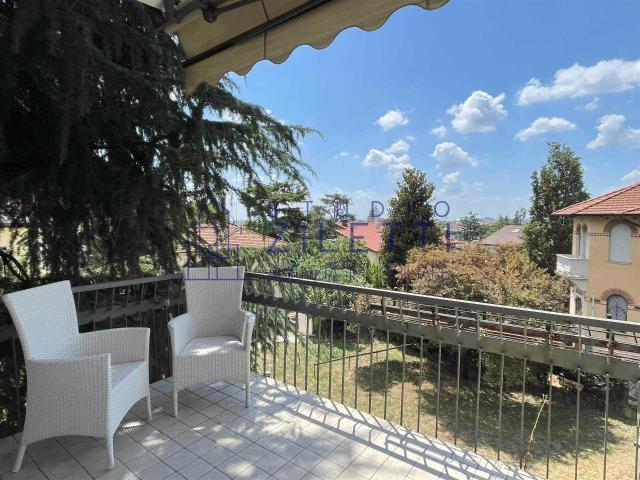 Appartamento in affitto a Zona Centro, Brescia