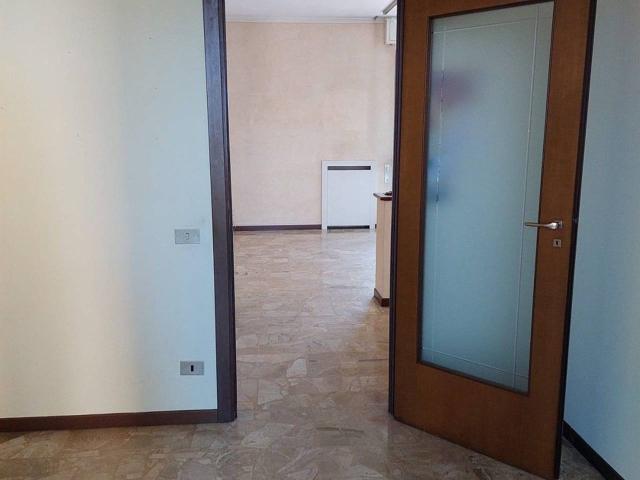 Appartamento in affitto a Zona Ovest, Brescia