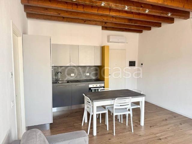Appartamento in affitto a Montecalvo, Lavenone