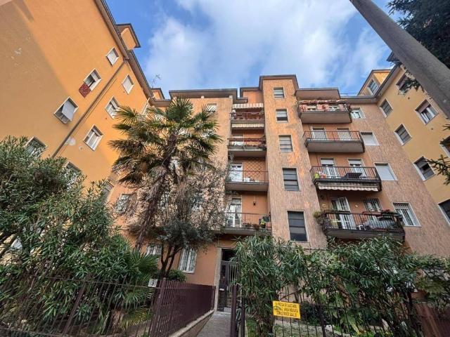 Appartamento in affitto a Zona Centro, Brescia
