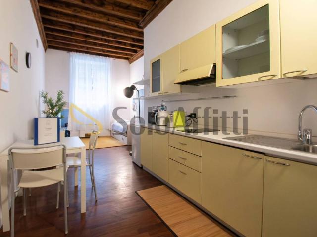 Appartamento in affitto a Zona Centro, Brescia