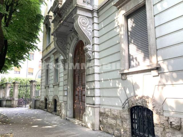 Appartamento in affitto a Zona Centro, Brescia