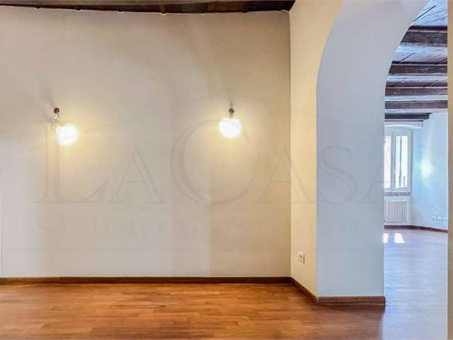 Appartamento in affitto a Zona Centro, Brescia