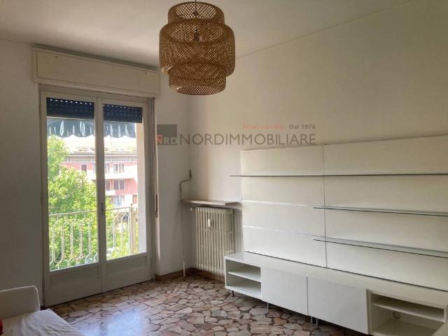 Appartamento in affitto a Zona Centro, Brescia