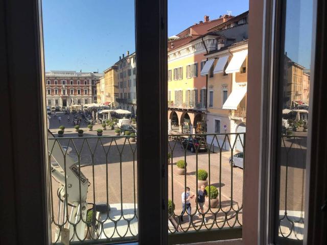 Appartamento in affitto a Zona Centro, Brescia