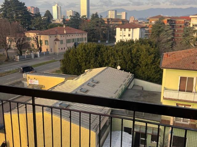 Appartamento in affitto a Zona Sud, Brescia