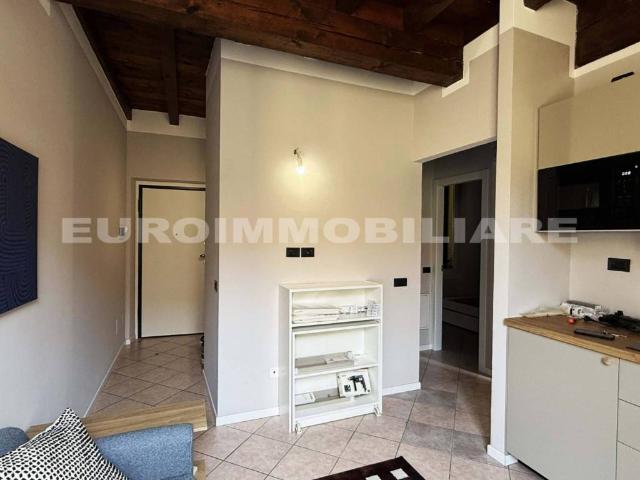 Appartamento in affitto a Zona Centro, Brescia