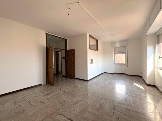 Appartamento in affitto a Zona Centro, Brescia