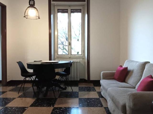 Appartamento in affitto a Zona Centro, Brescia