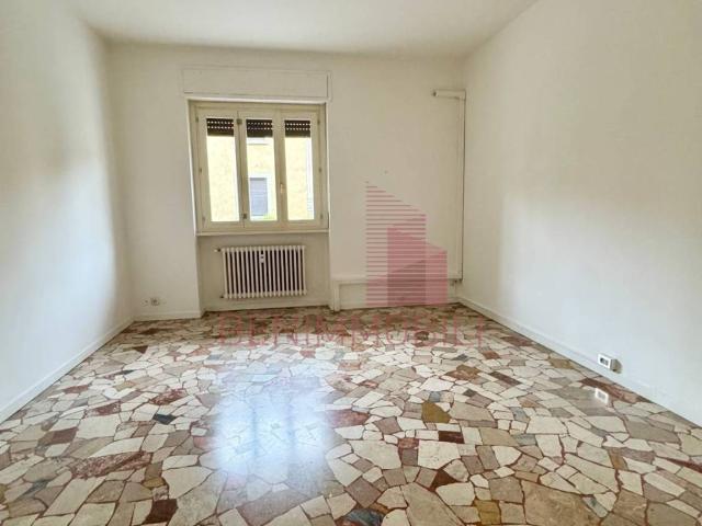 Appartamento in affitto a Zona Centro, Brescia