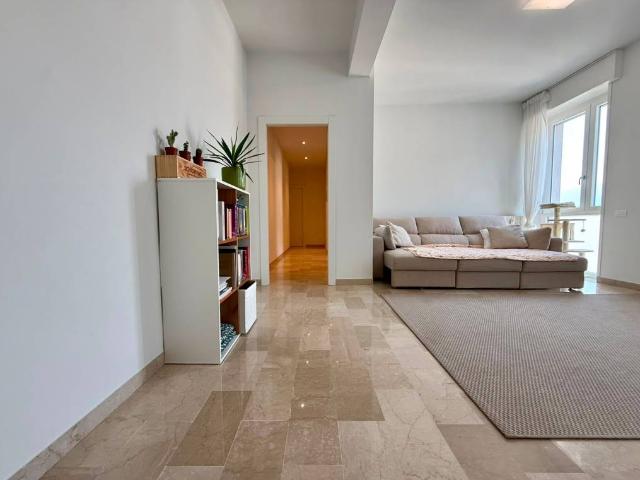 Appartamento in affitto a Zona Centro, Brescia