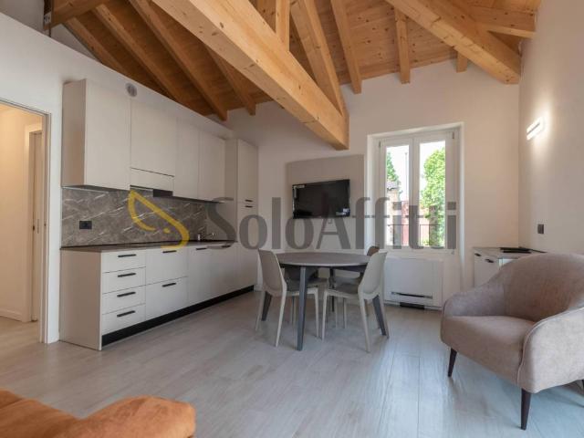 Appartamento in affitto a Zona Centro, Brescia
