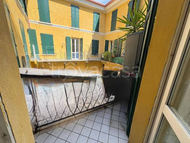 Appartamento in affitto a Zona Centro, Brescia