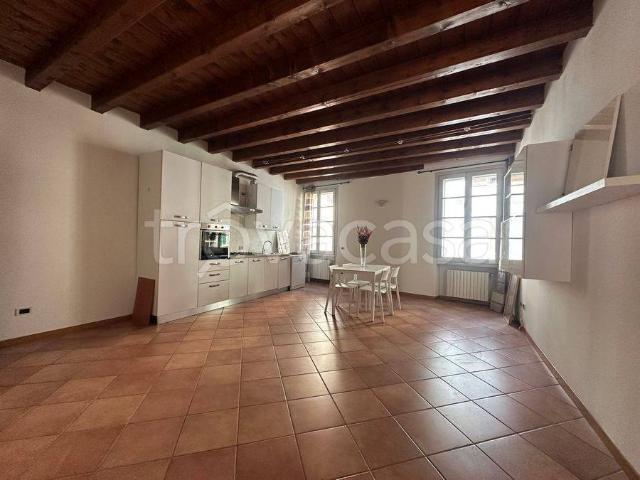 Appartamento in affitto a Zona Centro, Brescia