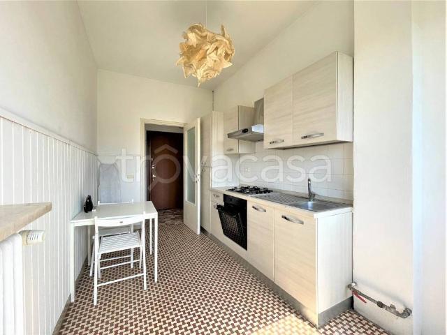 Appartamento in affitto a Zona Centro, Brescia