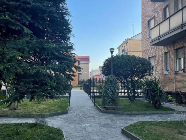 Appartamento in affitto a Bresso, Milano