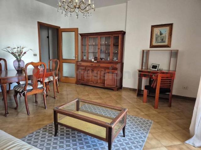 Appartamento in affitto a Bozzano, Brindisi
