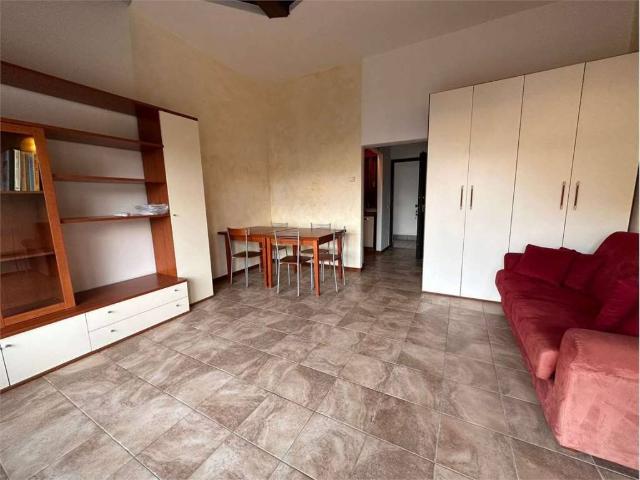 Appartamento in affitto a Comunità Montana del Piambello, Brusimpiano
