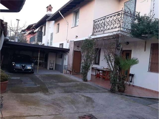 Appartamento in affitto a Buscate, Milano