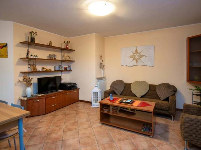 Appartamento in affitto a Bussolengo, Verona