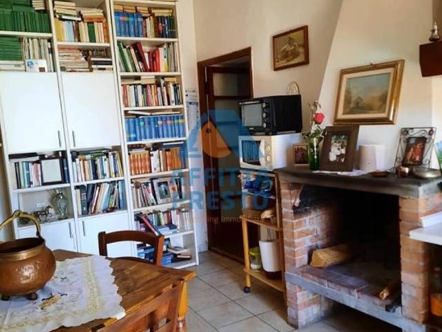 Appartamento in affitto a Buti, Toscana